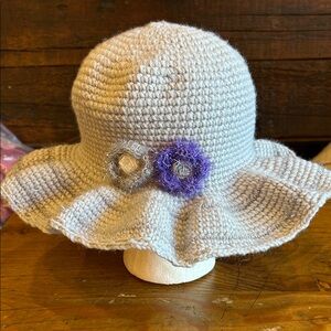 Elegant Gray Crochet Hat with Floral Accents